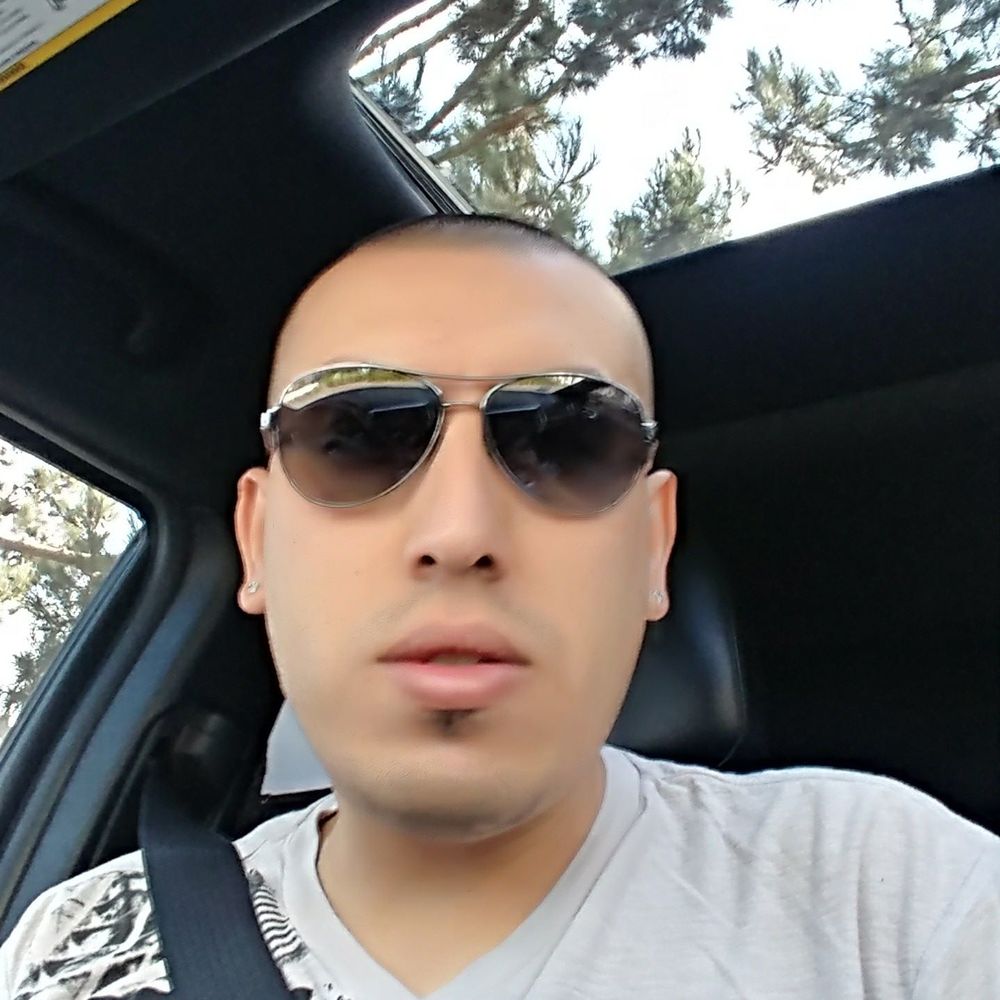 Meet your Posher, Cesar